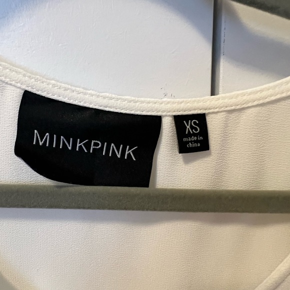 Minkpink cropped blouse - Picture 2 of 3